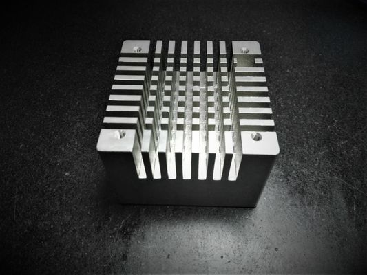Pièces en aluminium crues de parenthèse de composants usinées par commande numérique par ordinateur de coutume de logement de carte PCB