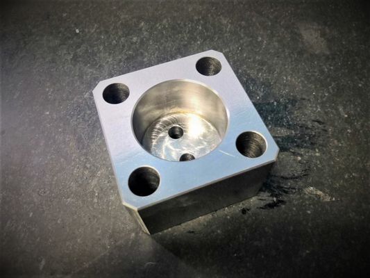 Pièces usinées par précision de planéité de SKD11 Ra0.8 0.01mm