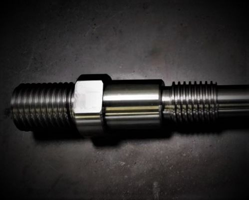 Le haut acier inoxydable tourné partie l'axe mince d'imprimante d'axe principal de tringlerie de cinq axes