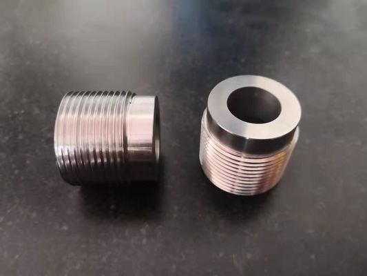 Tour usinant la préparation de surface en acier de rotation de revêtement de poudre de pièces de commande numérique par ordinateur