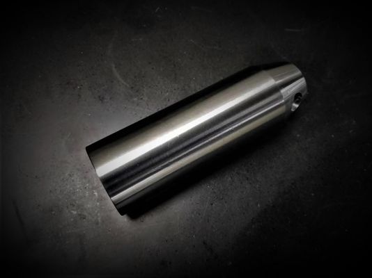Le laiton conique de précision de tour d'axe tourné partie la tolérance de 0.01mm - de 0.05mm