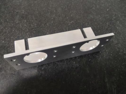 Parenthèse rotatoire de anodisation d'Aerostructure de composants de sable de caméra aéronautique de souffle