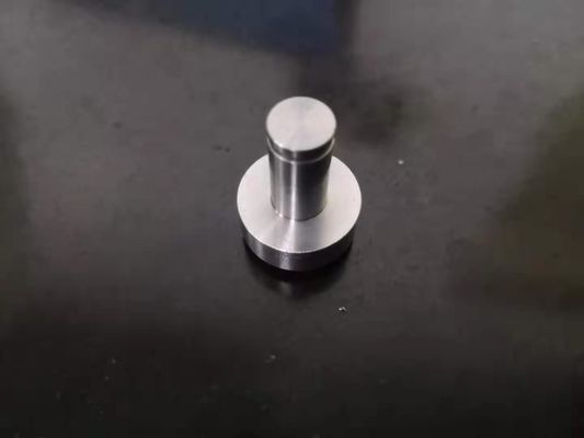 Tour usinant le Pin de rotation de pièces de la commande numérique par ordinateur SUS304 plaçant le fil d'axe durable