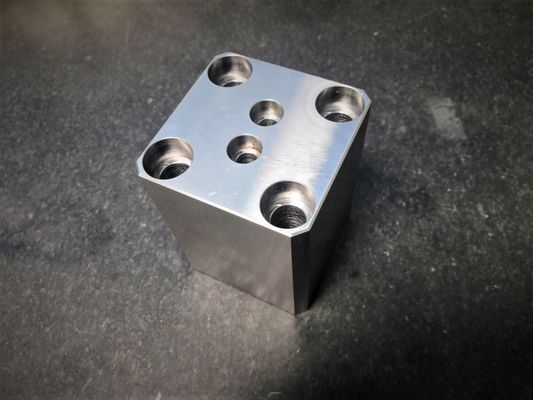 Pièces usinées par précision de planéité de SKD11 Ra0.8 0.01mm